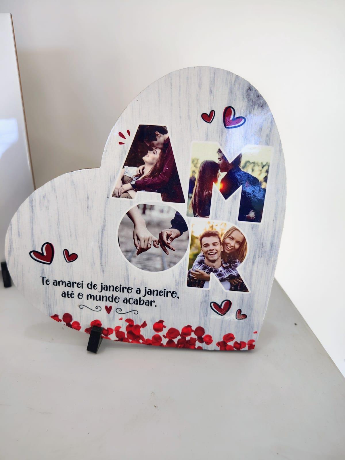 Quadro Coração com Fotos